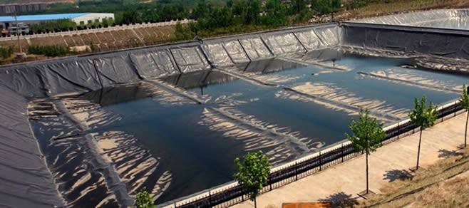 土工膜在污水蒸发池这样施工就对了！