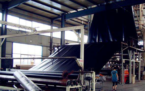 垃圾填埋场中土工膜最佳选择厚度为多少？