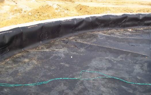 1.5mmHDPE膜生产工艺有几何？