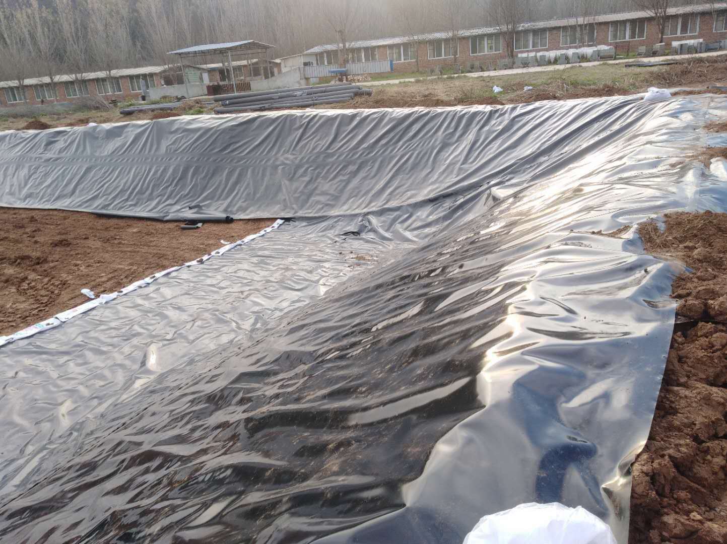 HDPE防渗膜受到破坏的原因有哪些？