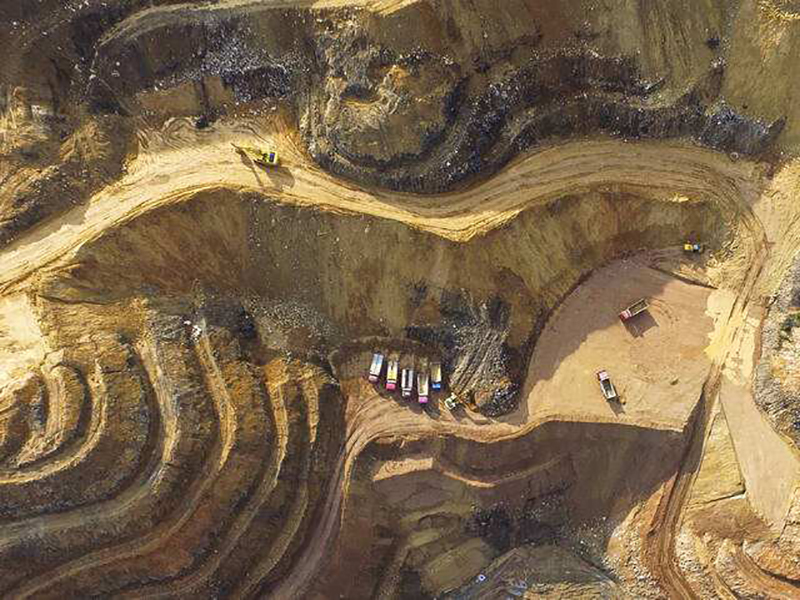 2mm土工膜建成堆石坝典型特点是什么？