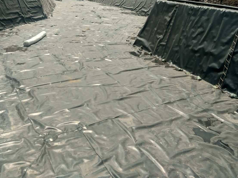 污水蒸发池的设计及施工包括哪些部分？