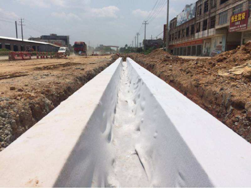 土工布发挥隔离、防渗、加筋、过滤排水和防护等功能