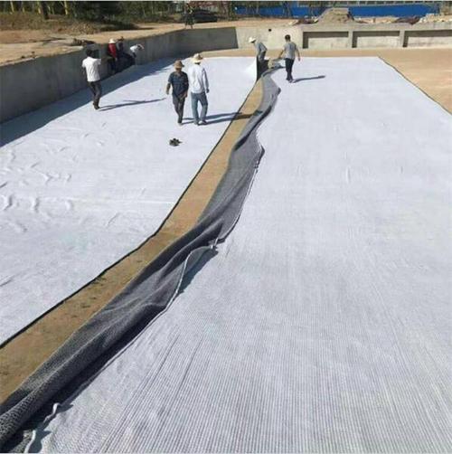 膨润土防水毯详细分类：针刺、胶粘、覆膜