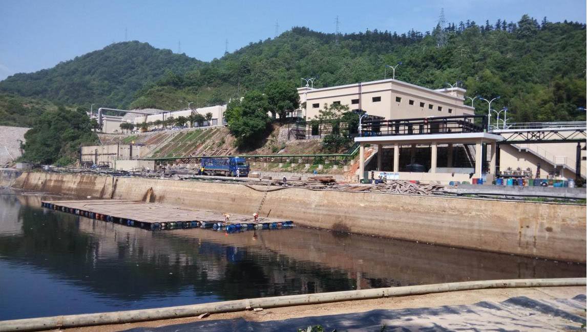 哪种规格的HDPE膜可满足调节池防渗系统施工操作要点？