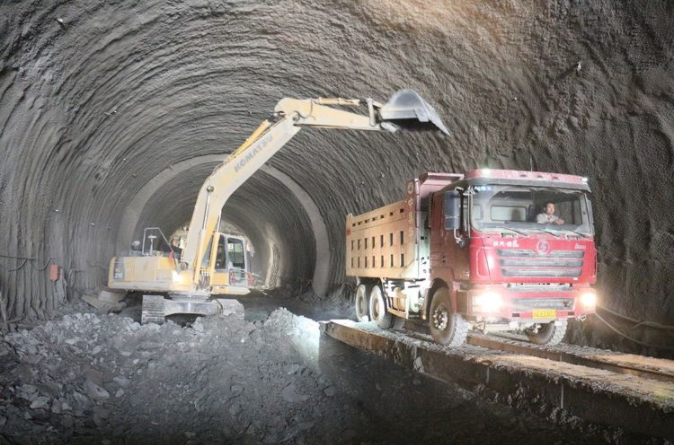 防水板在隧道衬砌上的固定方式有哪些？